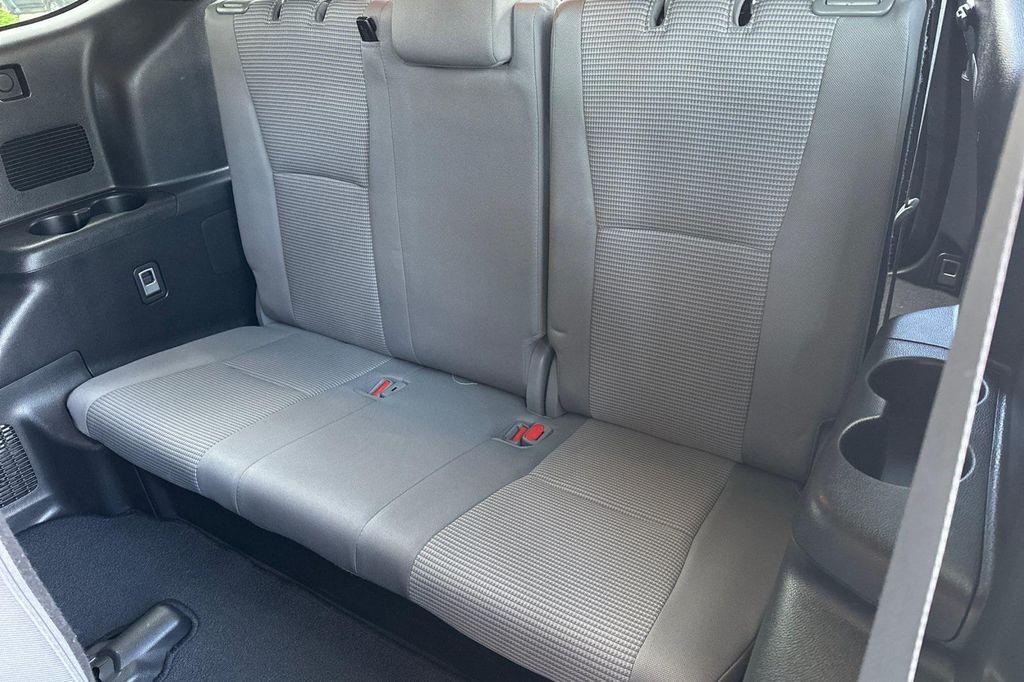 used 2022 Toyota Highlander car, priced at $28,744