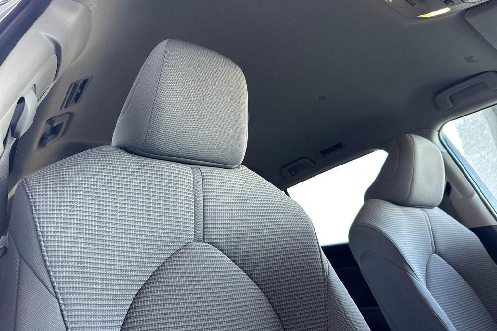 used 2022 Toyota Highlander car, priced at $28,744