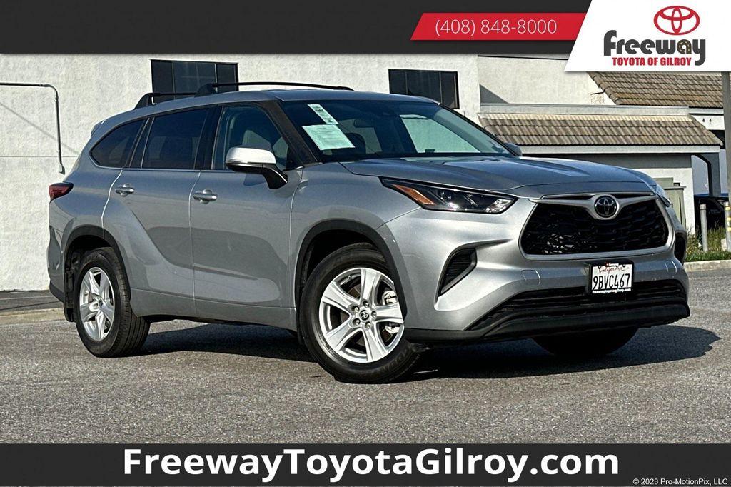 used 2022 Toyota Highlander car, priced at $28,744