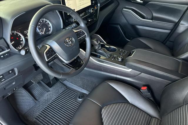used 2024 Toyota Highlander car, priced at $46,211