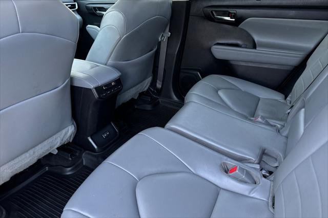 used 2023 Toyota Highlander Hybrid car, priced at $45,719