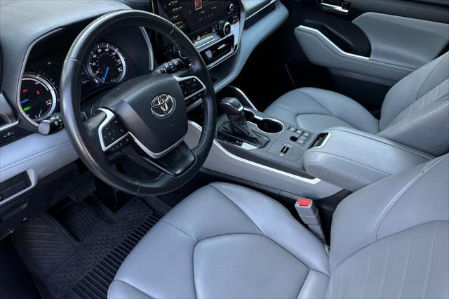 used 2023 Toyota Highlander Hybrid car, priced at $45,719