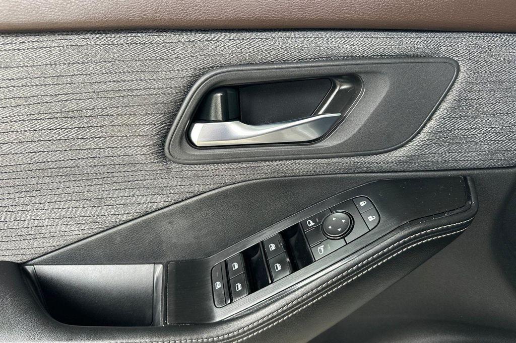 used 2022 Nissan Rogue car, priced at $21,202