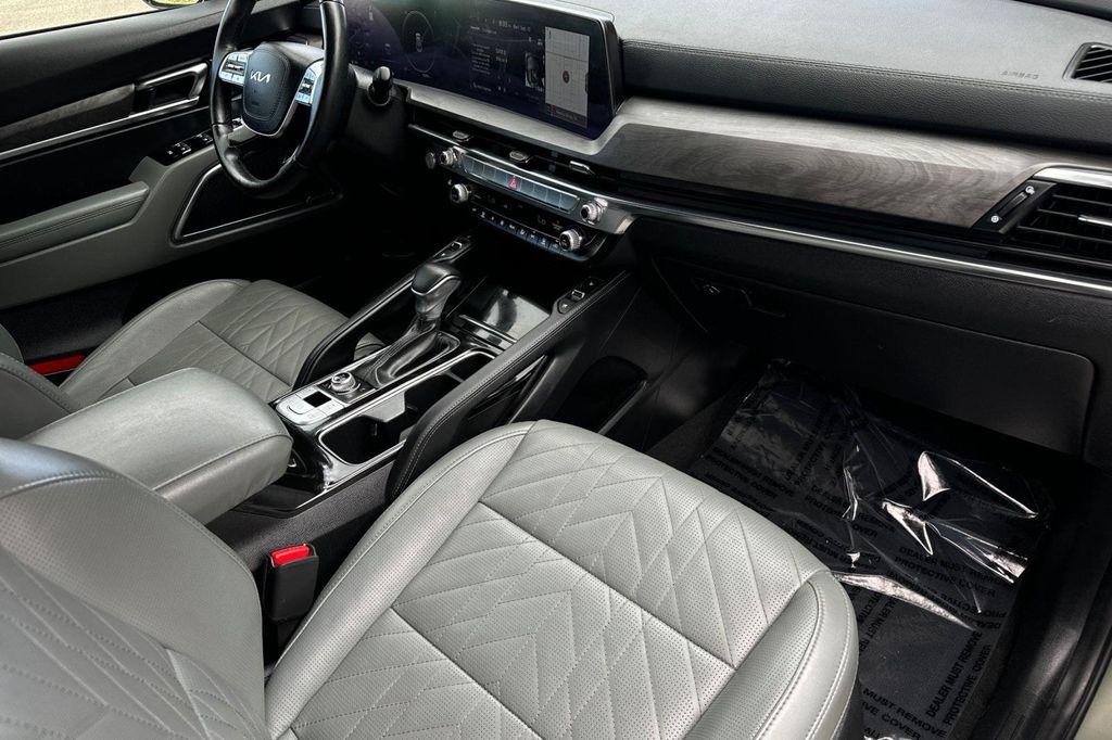 used 2024 Kia Telluride car, priced at $43,882