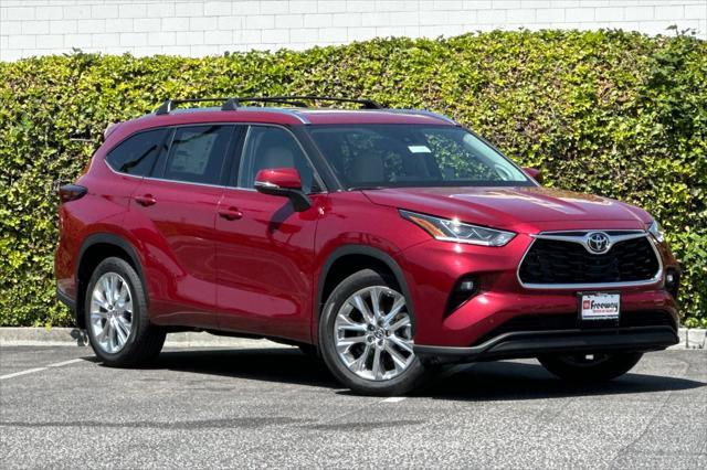 new 2025 Toyota Highlander car, priced at $51,098