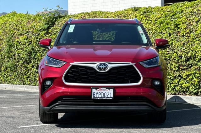 used 2021 Toyota Highlander car, priced at $35,049