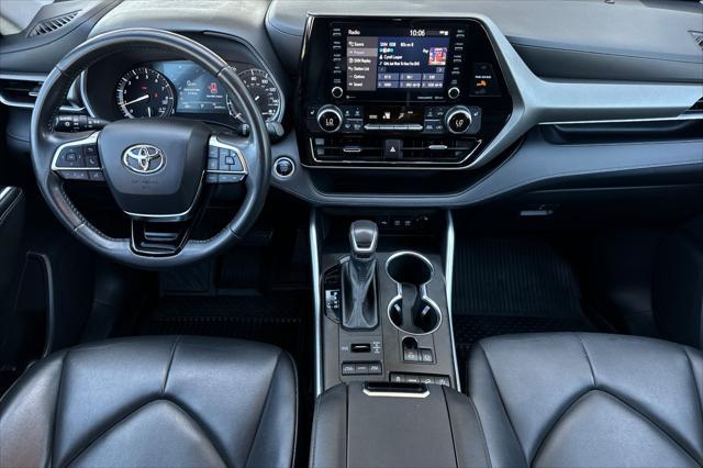used 2021 Toyota Highlander car, priced at $35,049