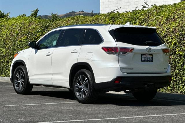 used 2016 Toyota Highlander car, priced at $19,499
