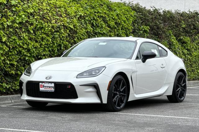 new 2025 Toyota GR86 car, priced at $35,103
