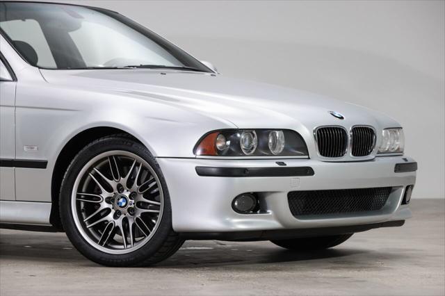 used 2003 BMW M5 car