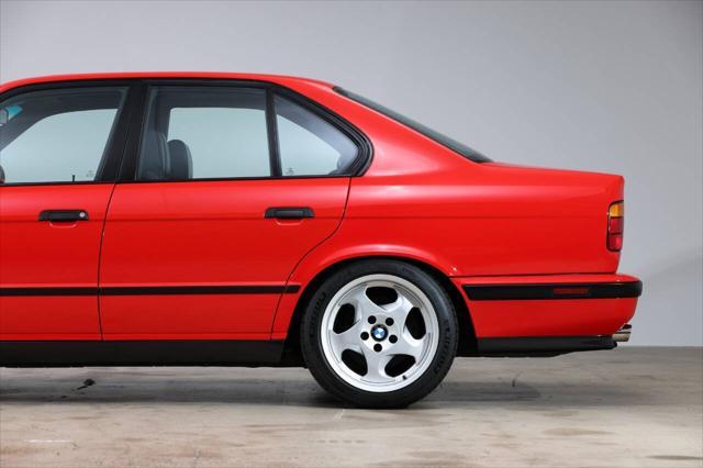 used 1993 BMW M5 car