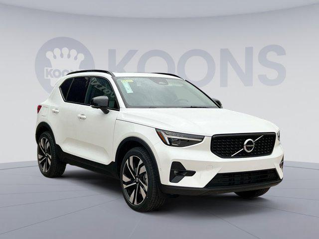 new 2025 Volvo XC40 car, priced at $48,290