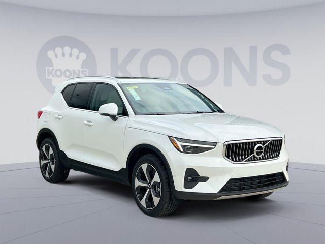 new 2025 Volvo XC40 car, priced at $46,815