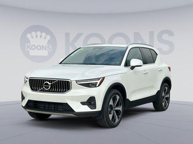 new 2025 Volvo XC40 car, priced at $46,815