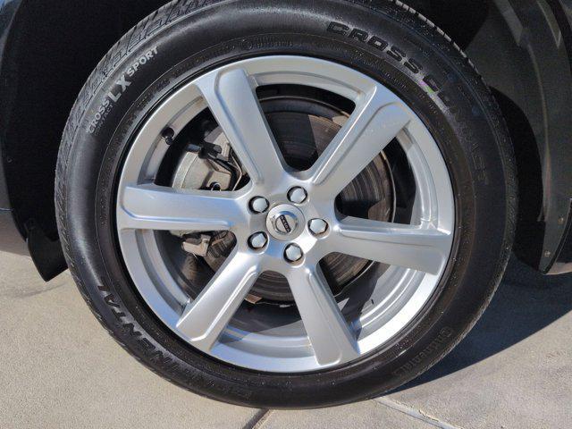 used 2022 Volvo XC90 car, priced at $39,000