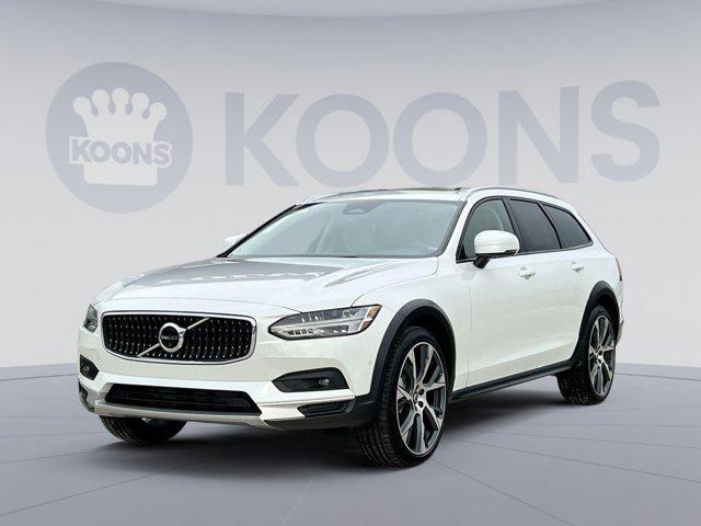 new 2025 Volvo V90 Cross Country car, priced at $72,685