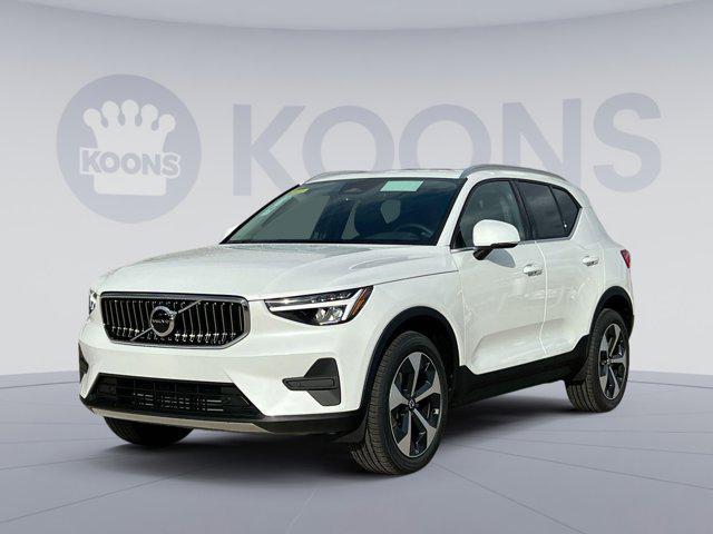 new 2025 Volvo XC40 car, priced at $44,515