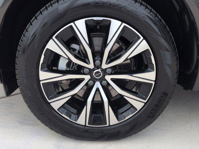 used 2025 Volvo XC60 car, priced at $39,500