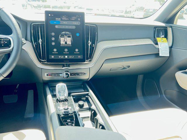 new 2026 Volvo XC60 car