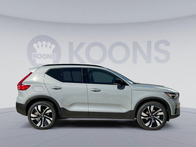 new 2025 Volvo XC40 car, priced at $48,290