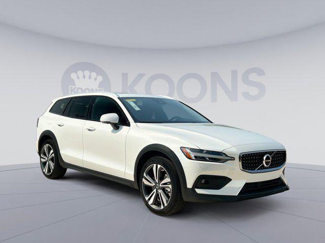 new 2025 Volvo V60 Cross Country car, priced at $53,835