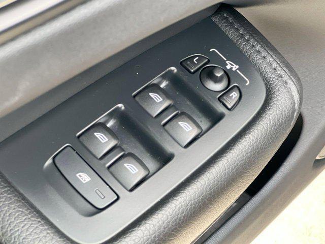 used 2022 Volvo XC60 car, priced at $33,500