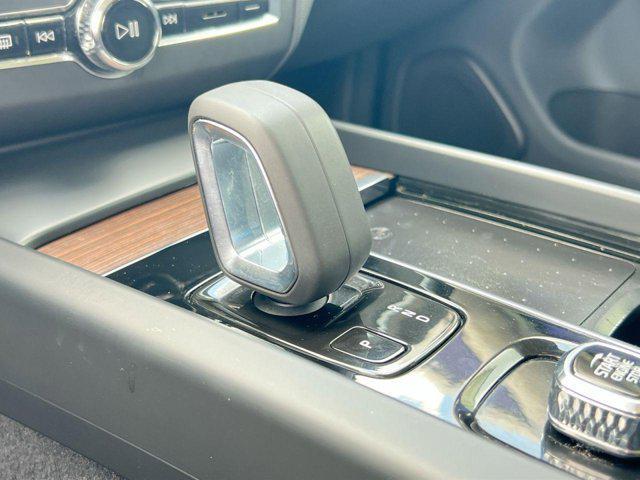 used 2022 Volvo XC60 car, priced at $33,500