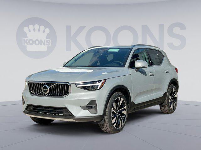 new 2025 Volvo XC40 car, priced at $42,000