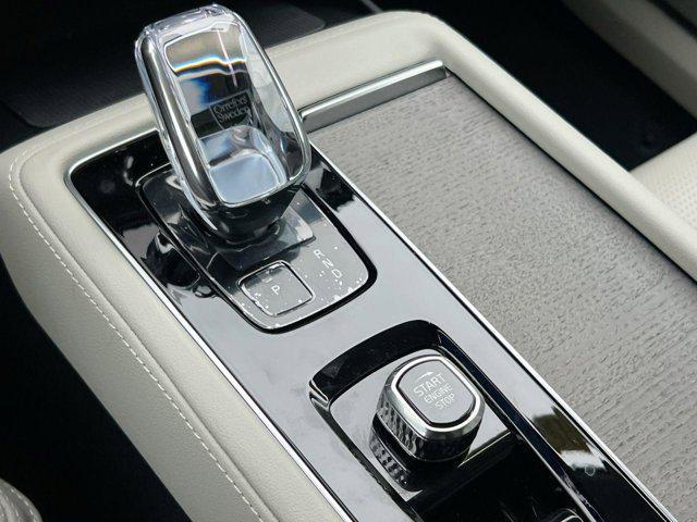 new 2025 Volvo XC90 Plug-In Hybrid car, priced at $81,905