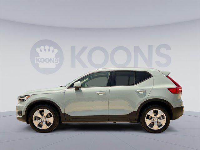 used 2019 Volvo XC40 car, priced at $25,500