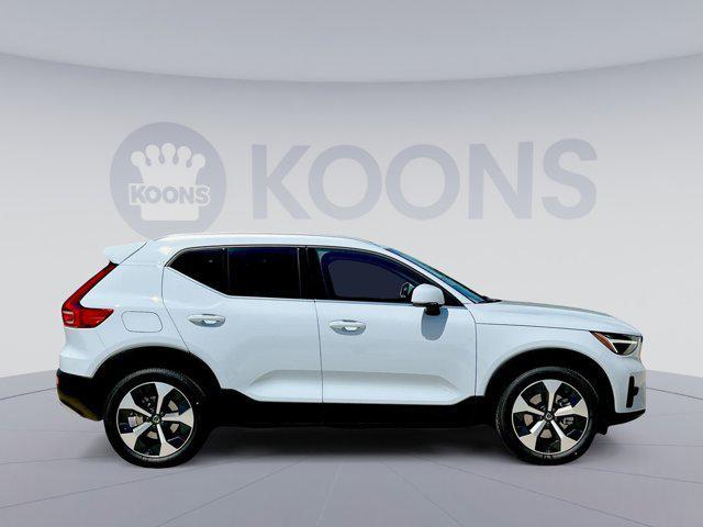 new 2024 Volvo XC40 car, priced at $38,527