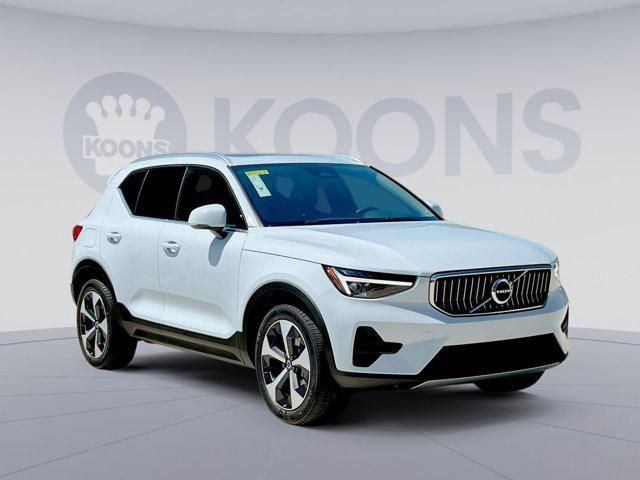 new 2024 Volvo XC40 car, priced at $38,527