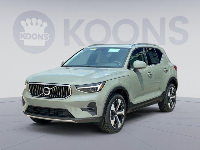 new 2025 Volvo XC40 car, priced at $47,615