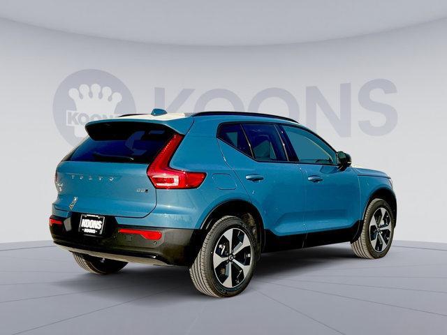 new 2024 Volvo XC40 car, priced at $46,000