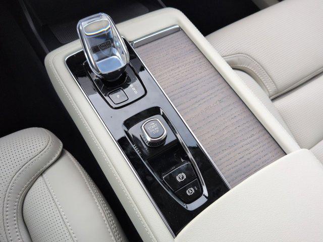 new 2026 Volvo XC90 Plug-In Hybrid car, priced at $82,625