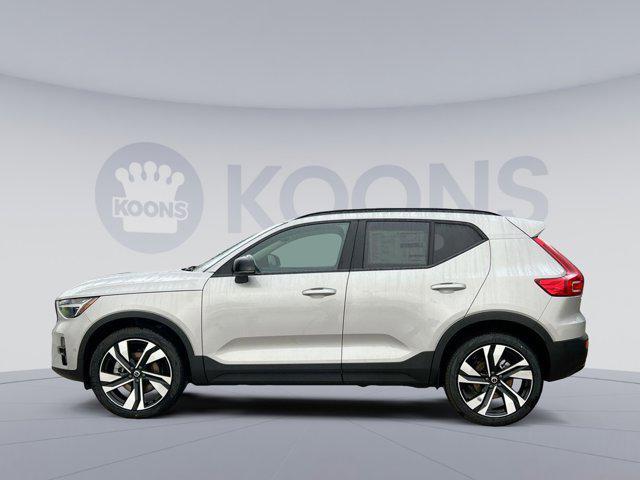 new 2025 Volvo XC40 car, priced at $50,550