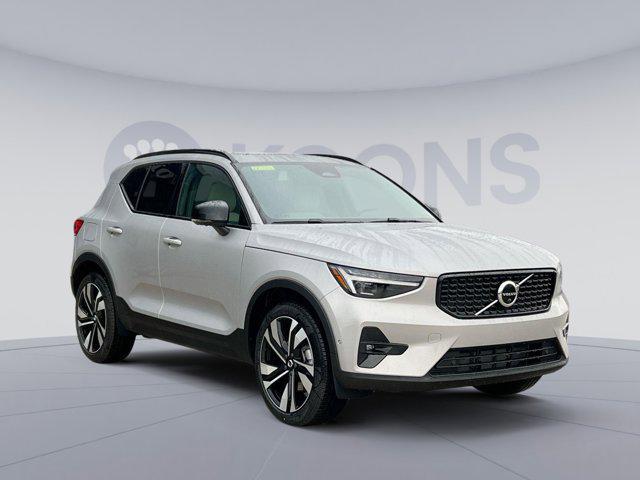 new 2025 Volvo XC40 car, priced at $50,550