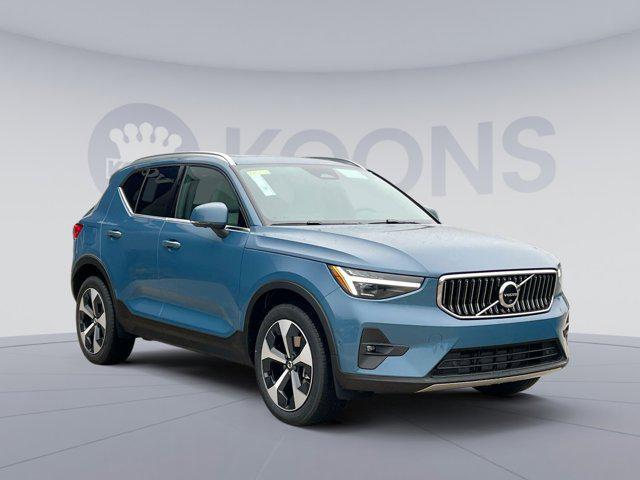 new 2025 Volvo XC40 car, priced at $47,615