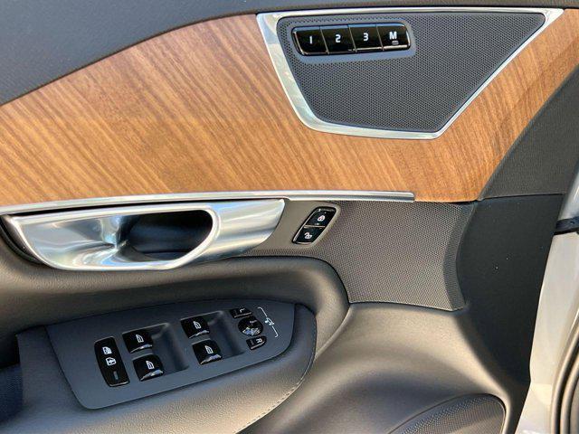 new 2025 Volvo XC90 car, priced at $65,265