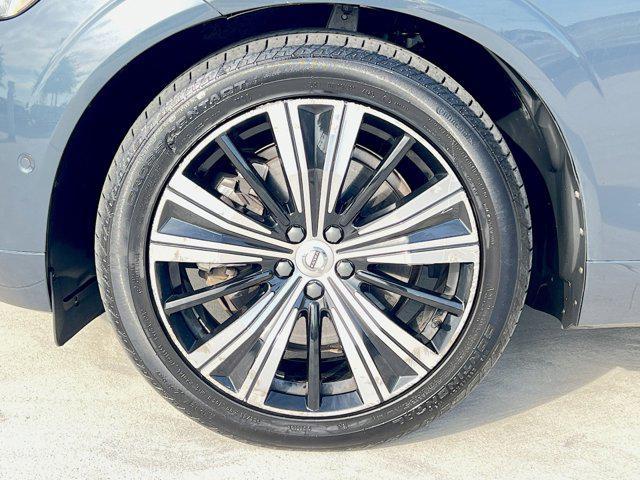 used 2022 Volvo XC60 Recharge Plug-In Hybrid car, priced at $32,000