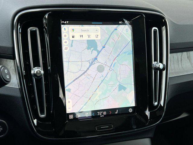 new 2025 Volvo XC40 car, priced at $39,274