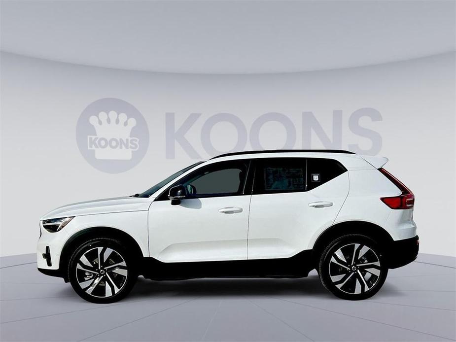 new 2024 Volvo XC40 car, priced at $47,520