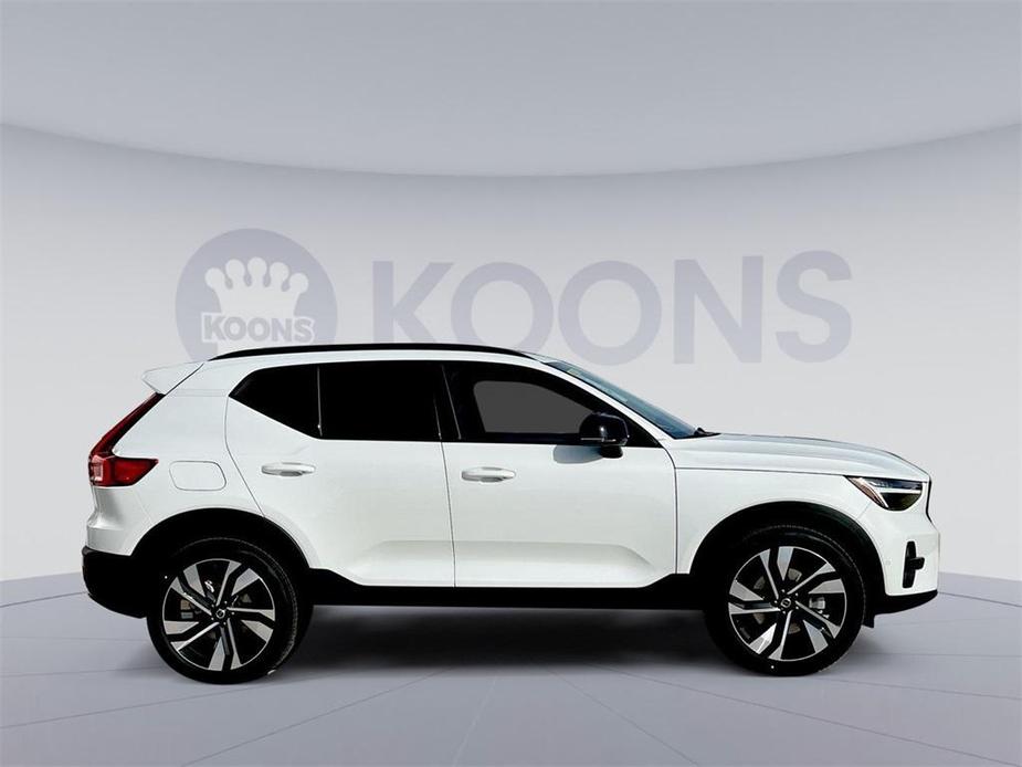 new 2024 Volvo XC40 car, priced at $47,520