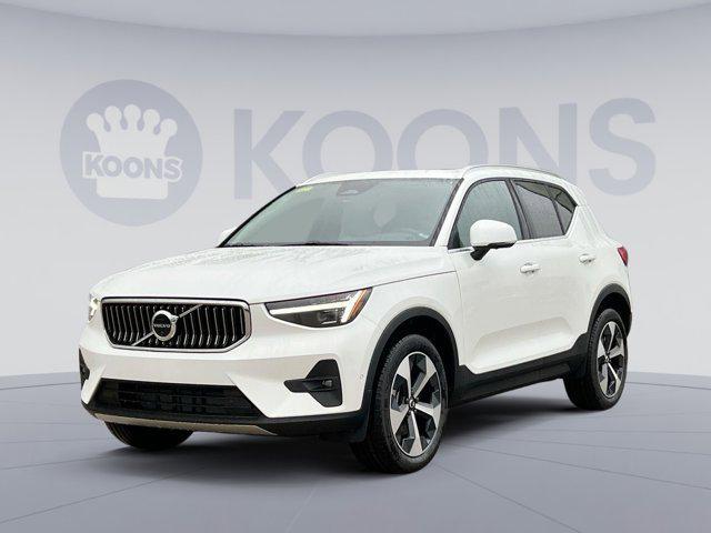 new 2025 Volvo XC40 car, priced at $46,815