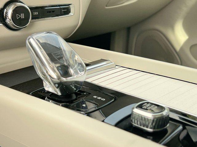 new 2026 Volvo XC60 Plug-In Hybrid car