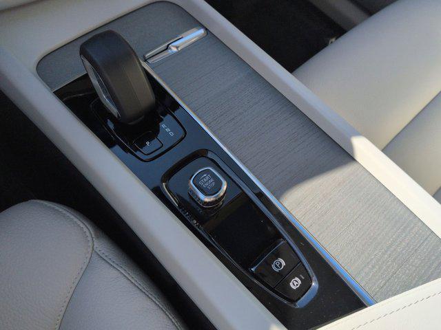 new 2025 Volvo XC60 Plug-In Hybrid car, priced at $53,000