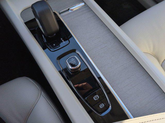used 2023 Volvo XC60 car, priced at $35,500