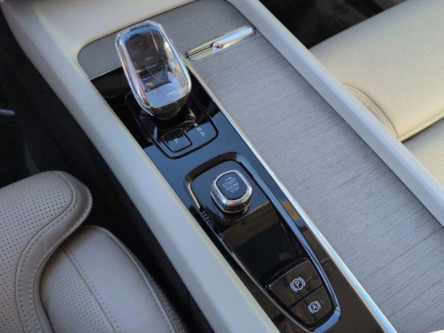 new 2025 Volvo XC60 Plug-In Hybrid car, priced at $60,000