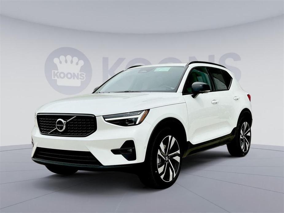 new 2024 Volvo XC40 car, priced at $50,475