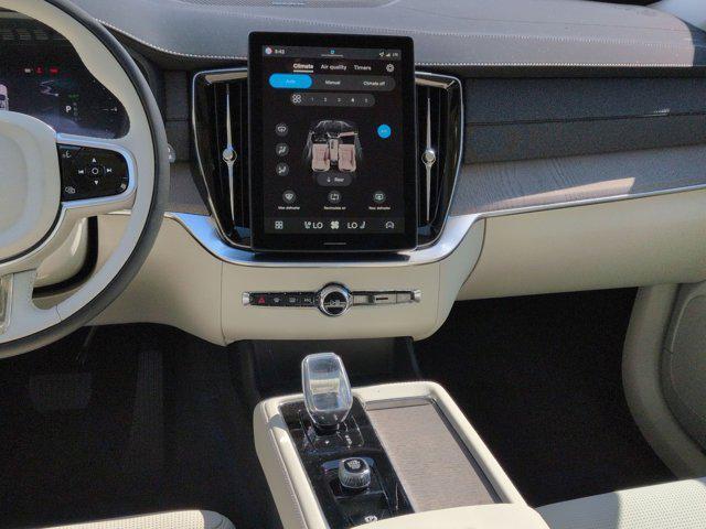 new 2026 Volvo XC90 Plug-In Hybrid car